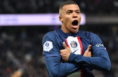 Kylian Mbappé set to stay at PSG after peace talks